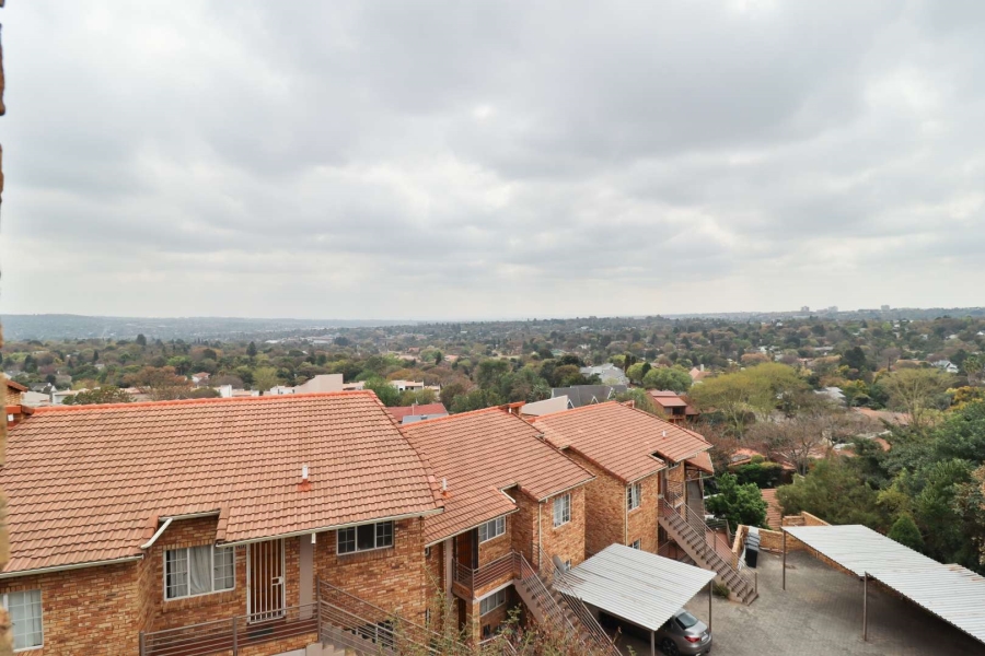 2 Bedroom Property for Sale in Windsor East Gauteng