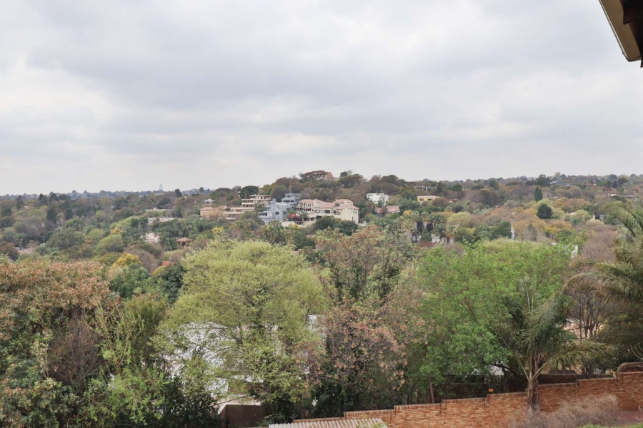 2 Bedroom Property for Sale in Windsor East Gauteng