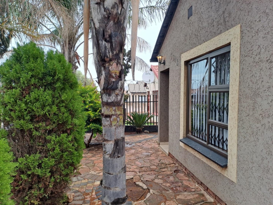 3 Bedroom Property for Sale in Soshanguve Gauteng