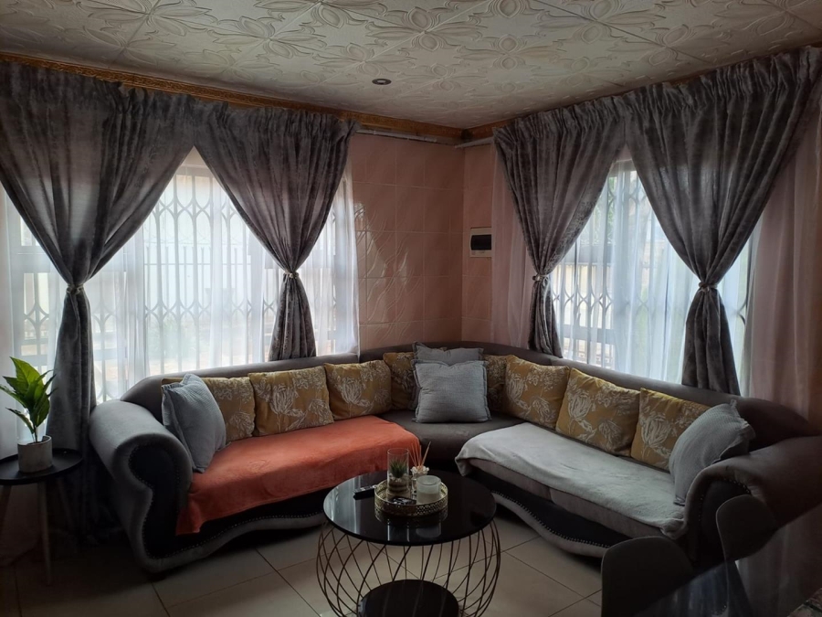 3 Bedroom Property for Sale in Soshanguve Gauteng