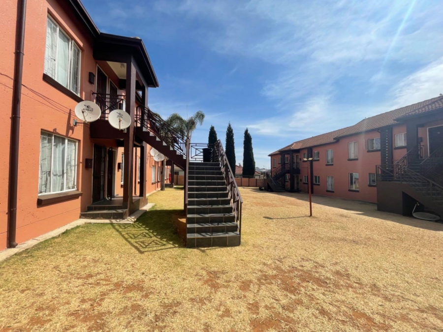 2 Bedroom Property for Sale in Terenure Gauteng