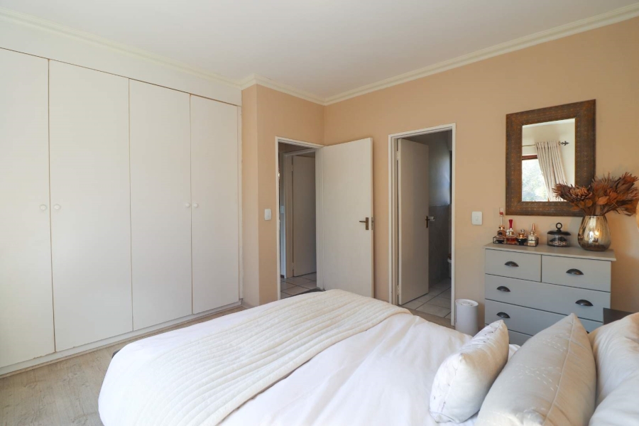 2 Bedroom Property for Sale in Lonehill Gauteng