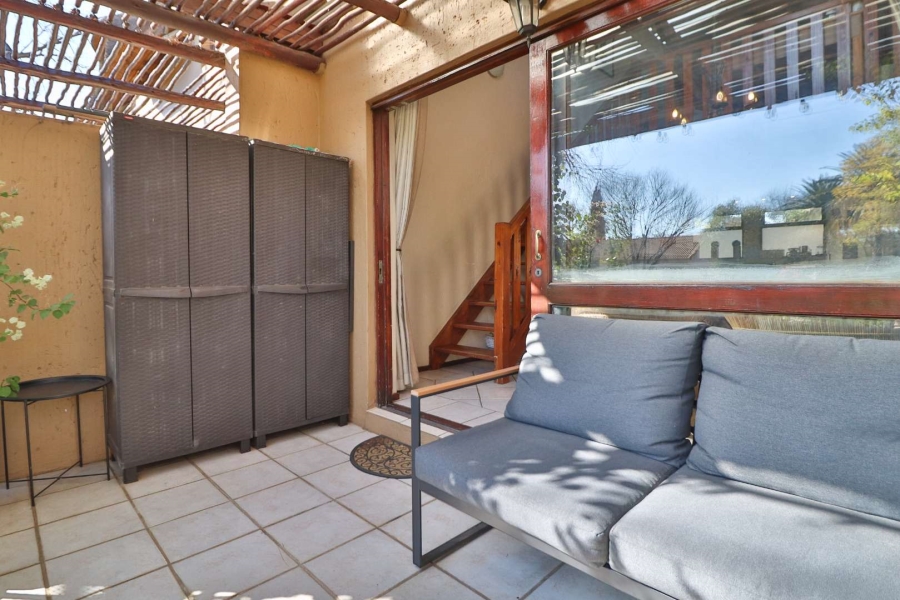 2 Bedroom Property for Sale in Lonehill Gauteng