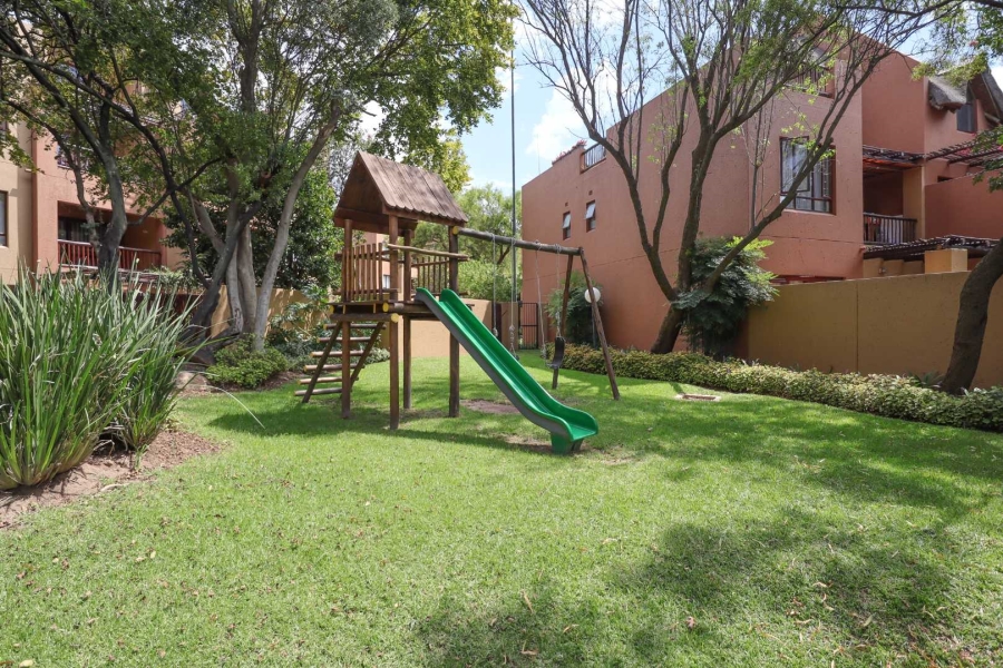 2 Bedroom Property for Sale in Lonehill Gauteng