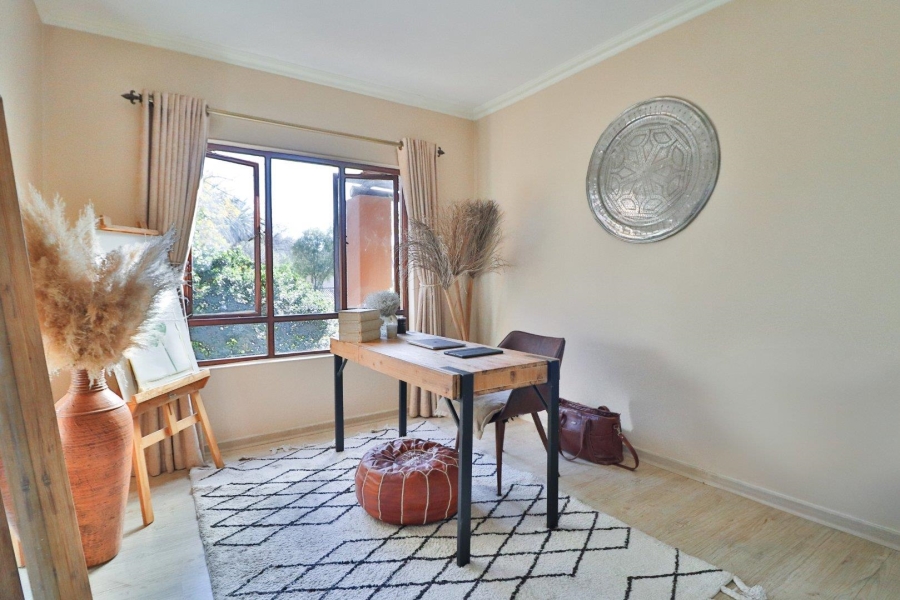 2 Bedroom Property for Sale in Lonehill Gauteng