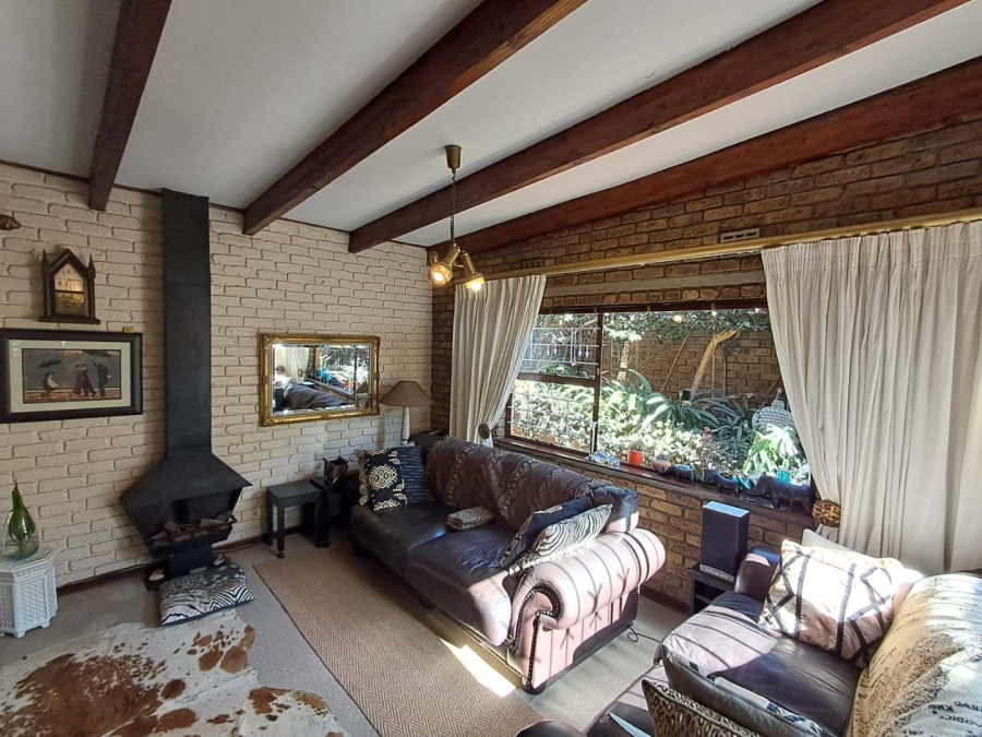 4 Bedroom Property for Sale in Glenvista Gauteng