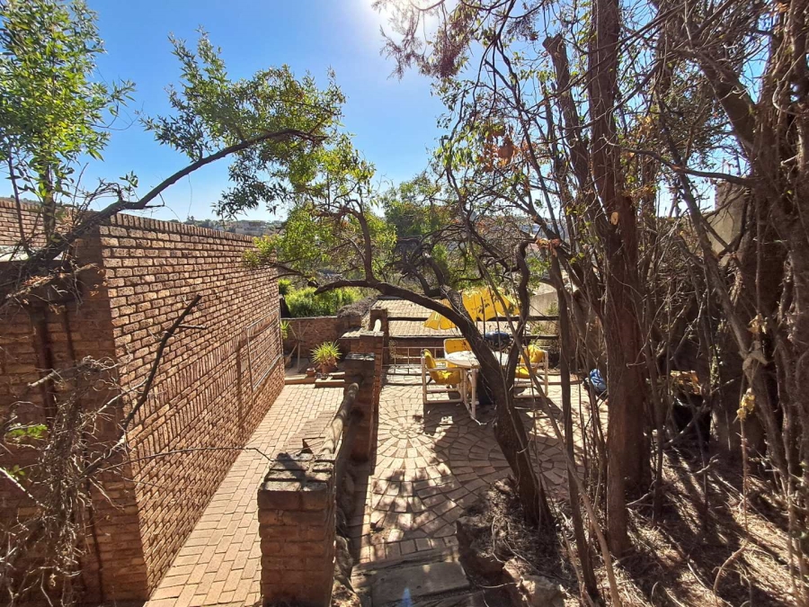 4 Bedroom Property for Sale in Glenvista Gauteng