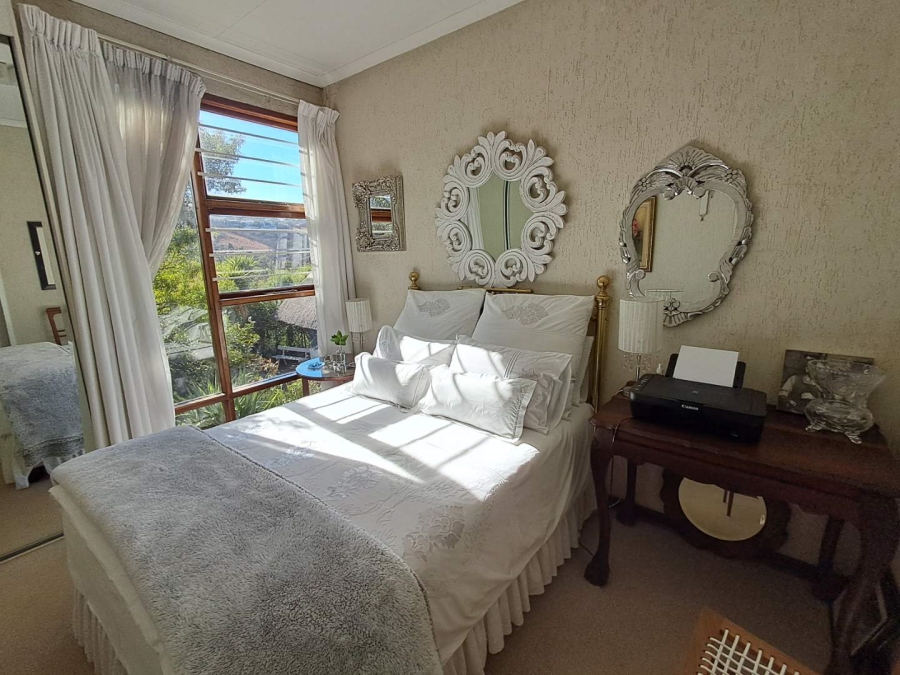 4 Bedroom Property for Sale in Glenvista Gauteng