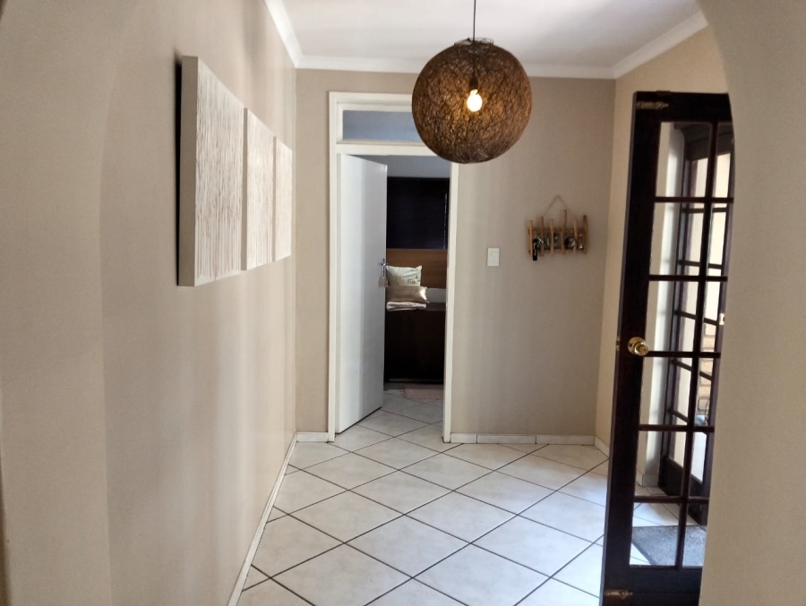 4 Bedroom Property for Sale in Brackenhurst Gauteng