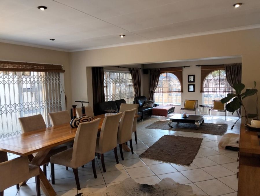 4 Bedroom Property for Sale in Brackenhurst Gauteng