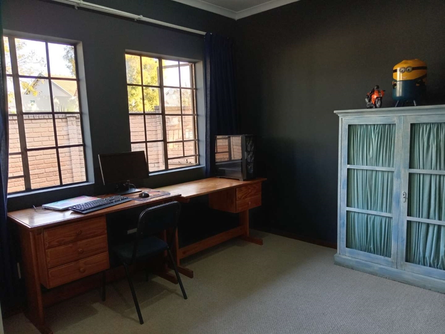 2 Bedroom Property for Sale in Equestria Gauteng