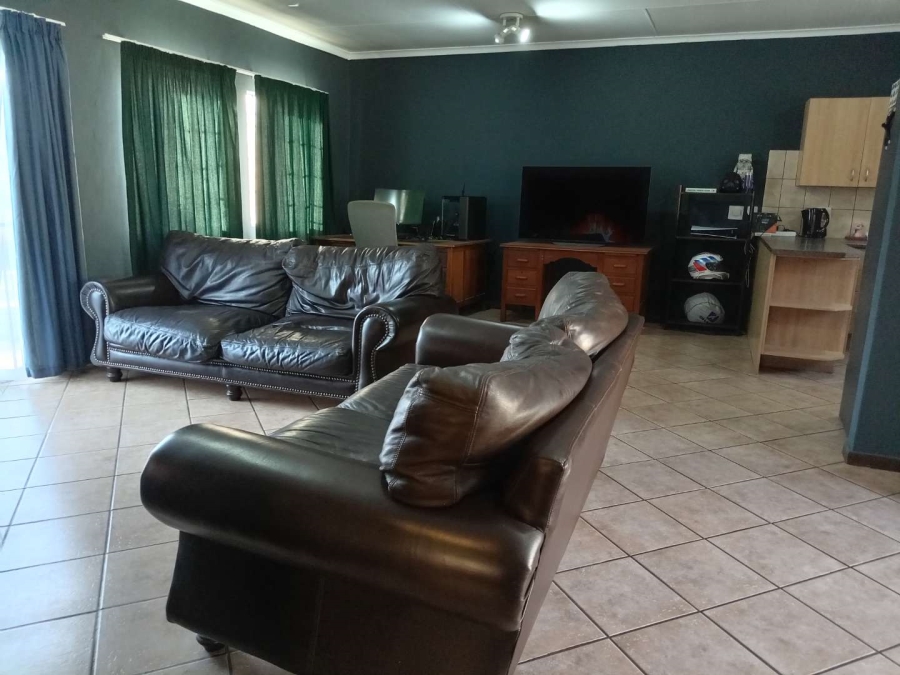 2 Bedroom Property for Sale in Equestria Gauteng