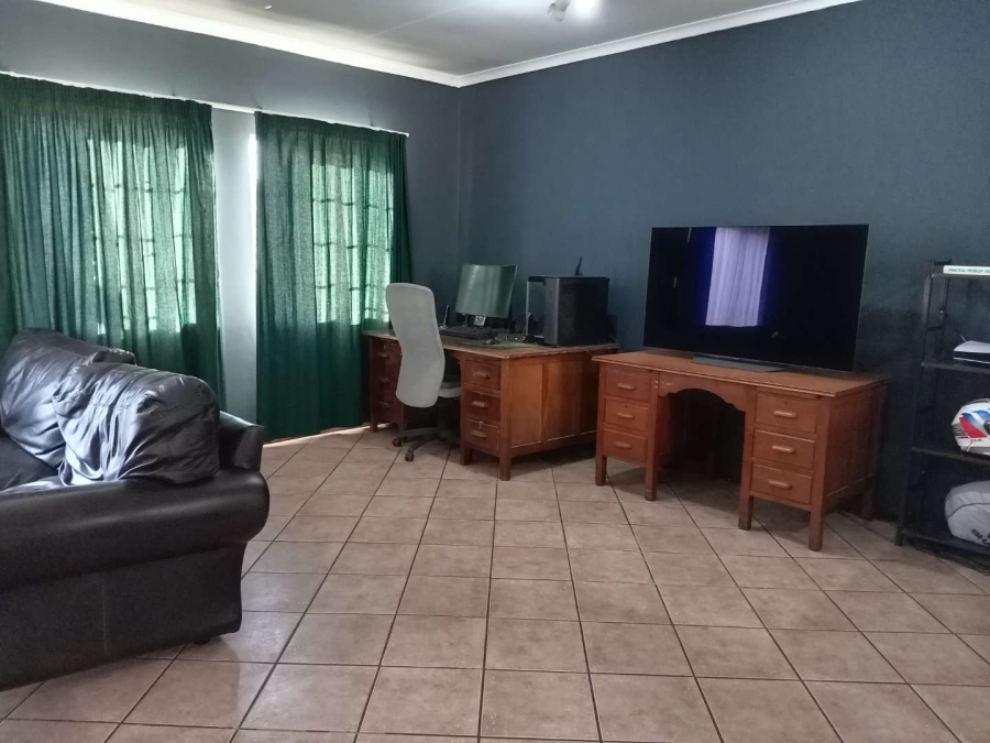 2 Bedroom Property for Sale in Equestria Gauteng