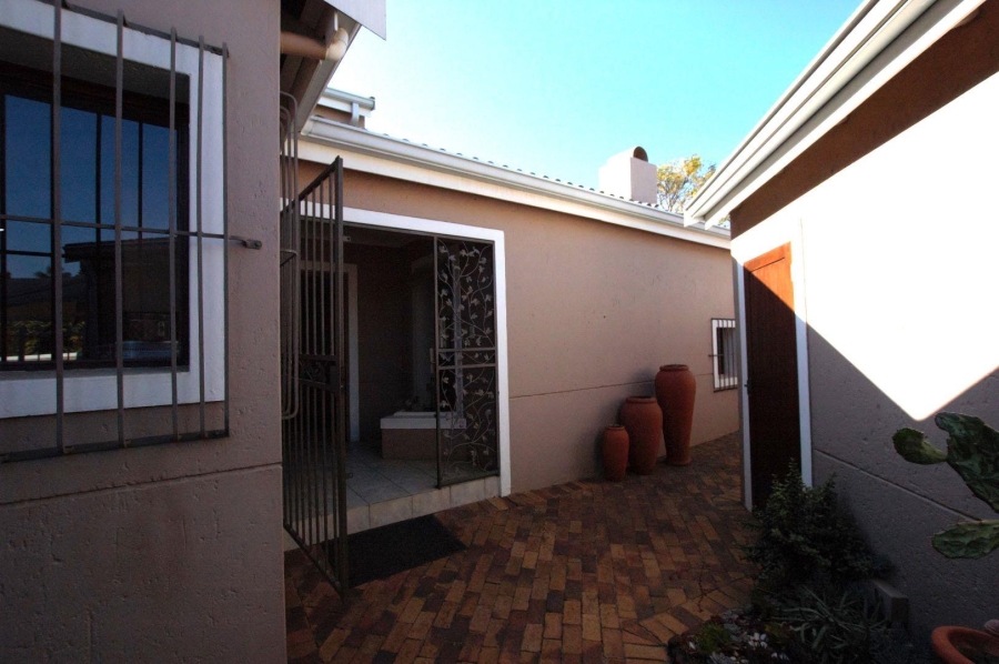 4 Bedroom Property for Sale in Monument Park Gauteng