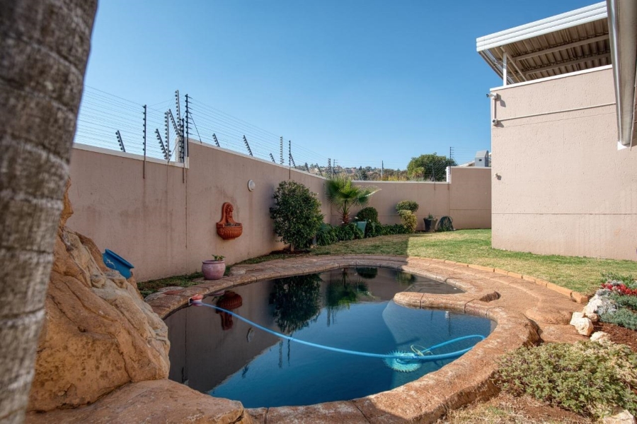 4 Bedroom Property for Sale in Monument Park Gauteng