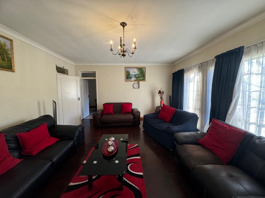 3 Bedroom Property for Sale in Parkhill Gardens Gauteng