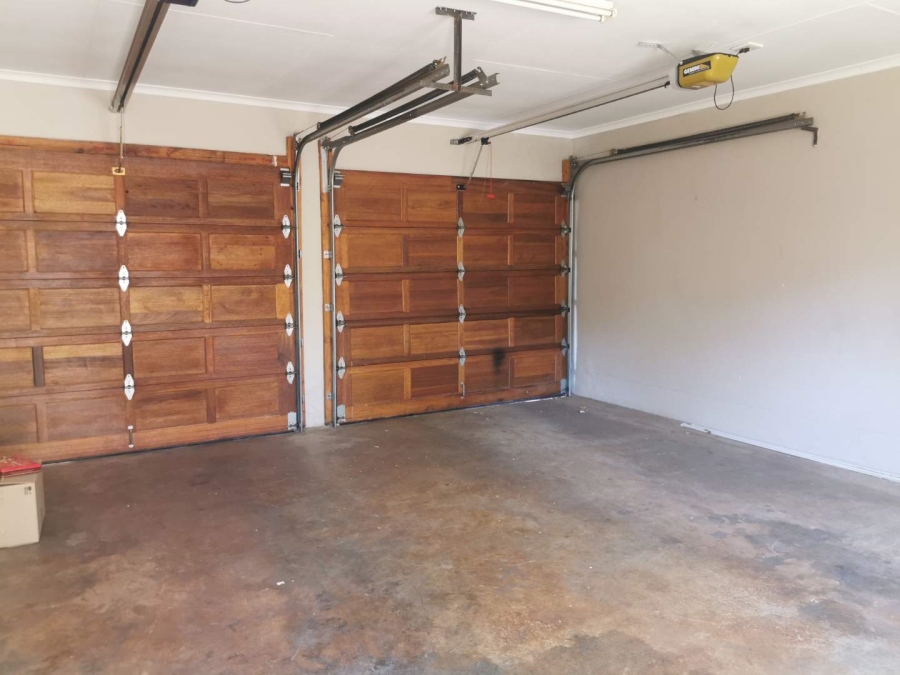 2 Bedroom Property for Sale in Boardwalk Gauteng