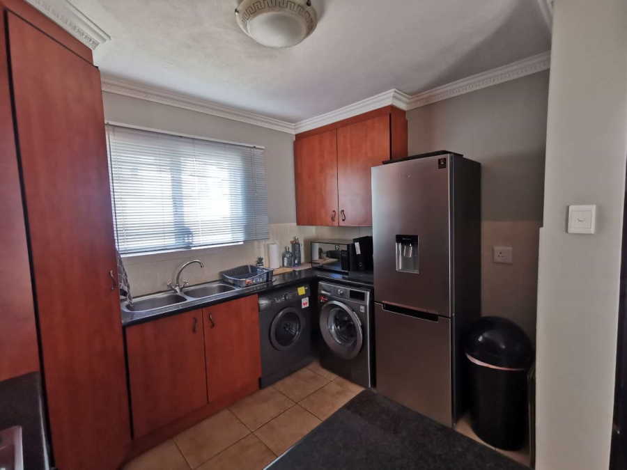 2 Bedroom Property for Sale in Boardwalk Gauteng