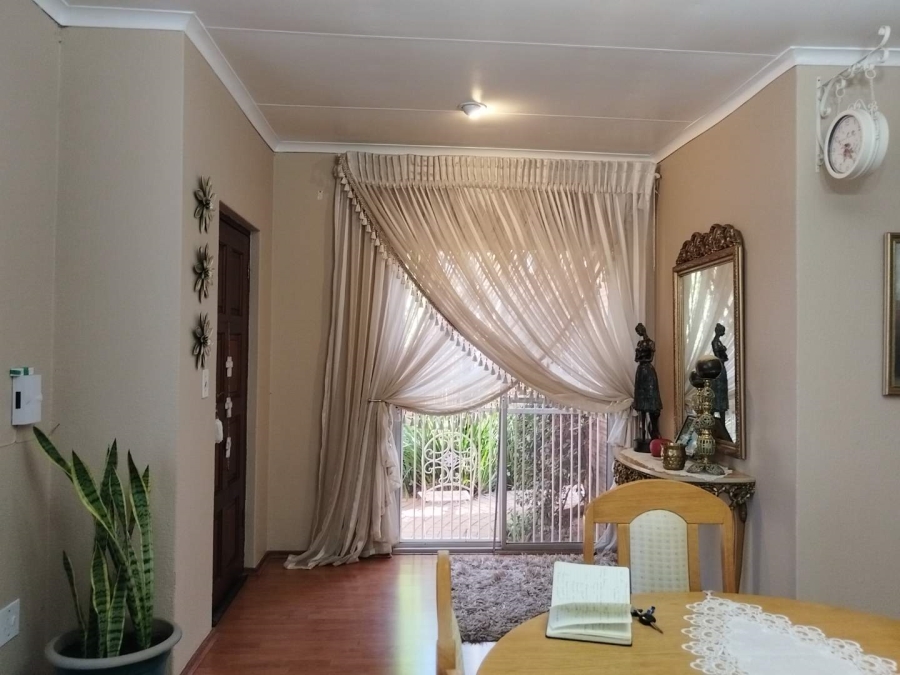 3 Bedroom Property for Sale in Noordheuwel Gauteng