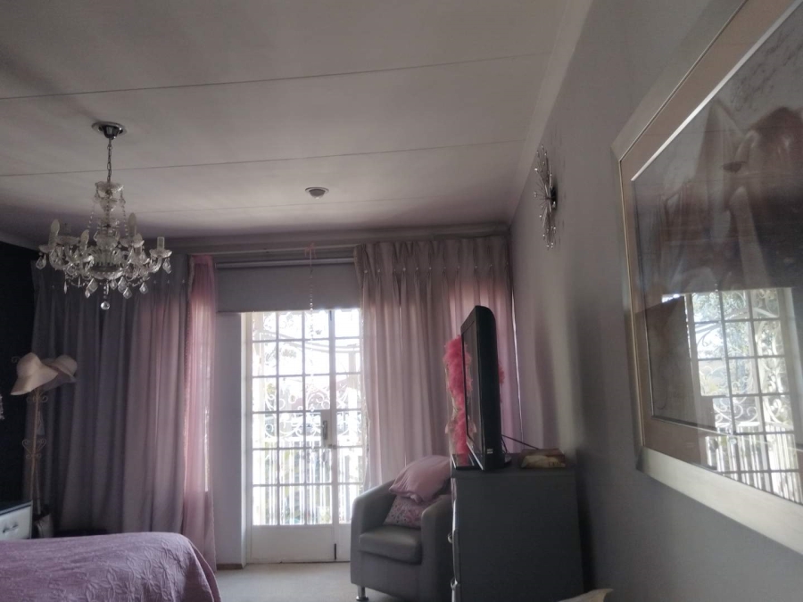 3 Bedroom Property for Sale in Noordheuwel Gauteng