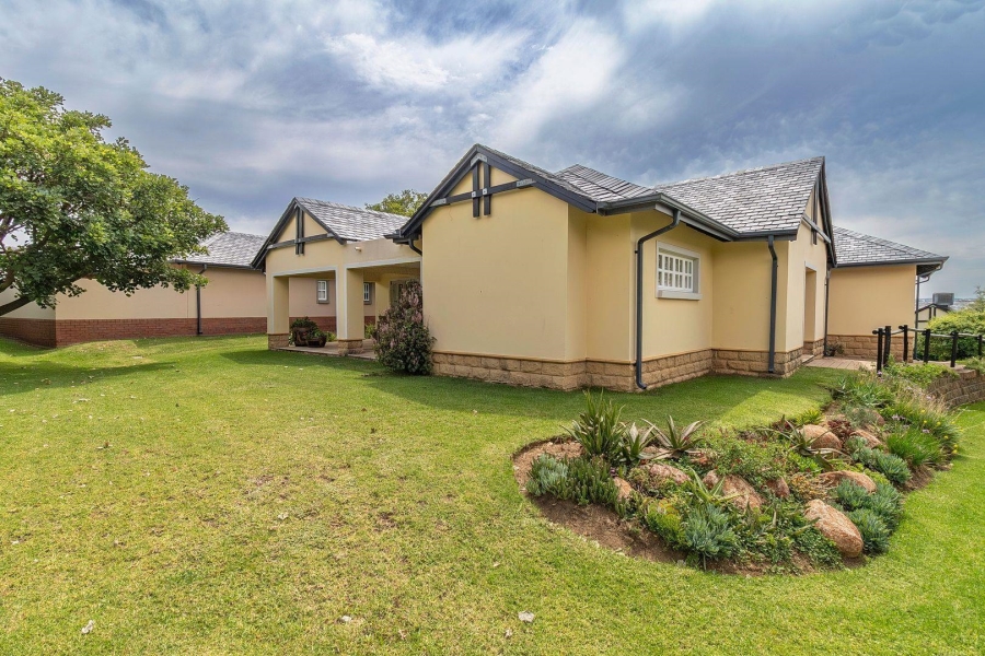 To Let 3 Bedroom Property for Rent in Waterfall Hills Mature Lifestyle Estate Gauteng