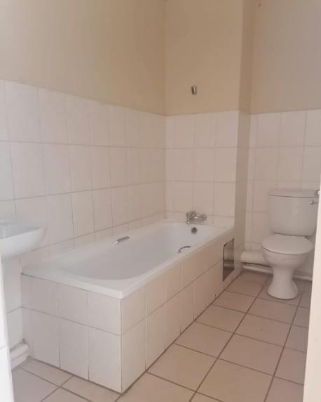 2 Bedroom Property for Sale in Moffat View Gauteng