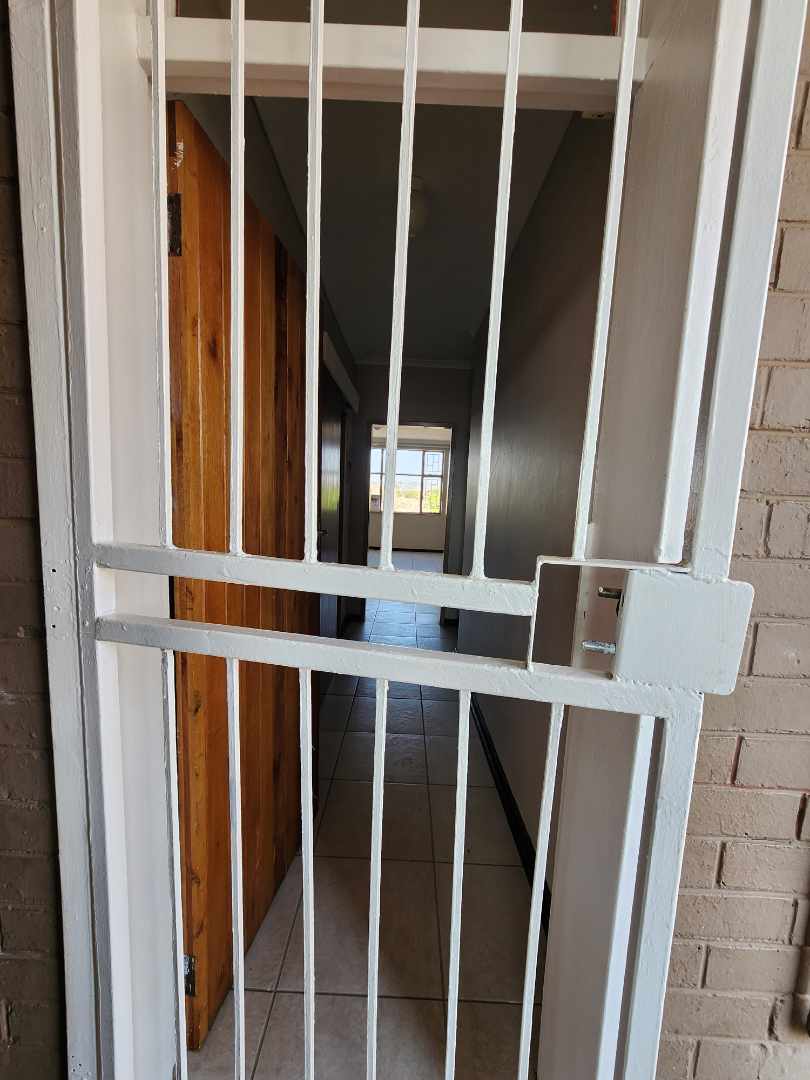 To Let 2 Bedroom Property for Rent in Jan Niemand Park Gauteng