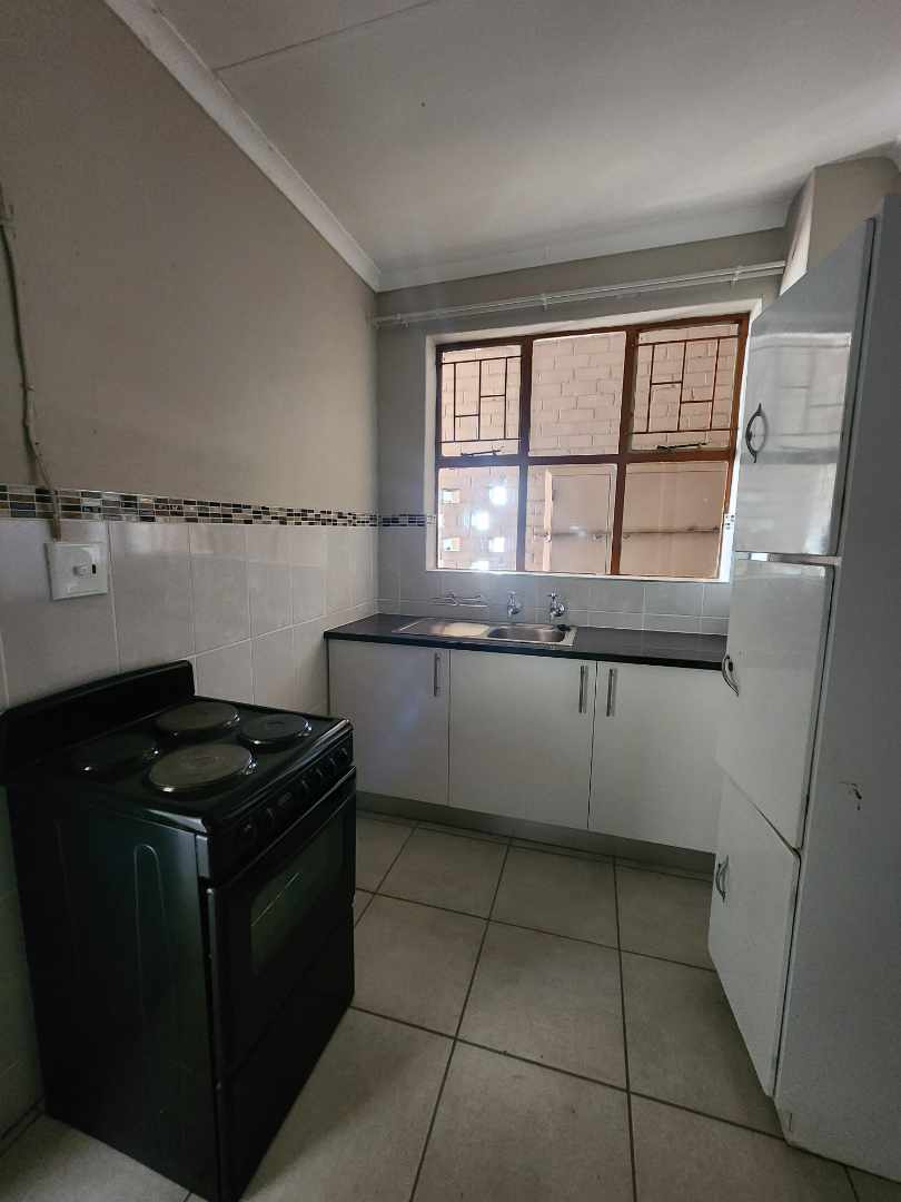 To Let 2 Bedroom Property for Rent in Jan Niemand Park Gauteng