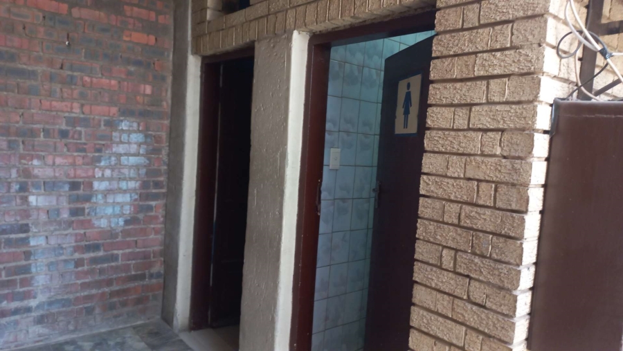 4 Bedroom Property for Sale in Diepkloof Gauteng