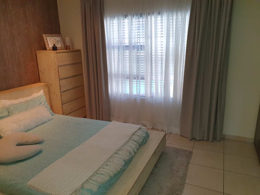 2 Bedroom Property for Sale in Mulbarton Gauteng