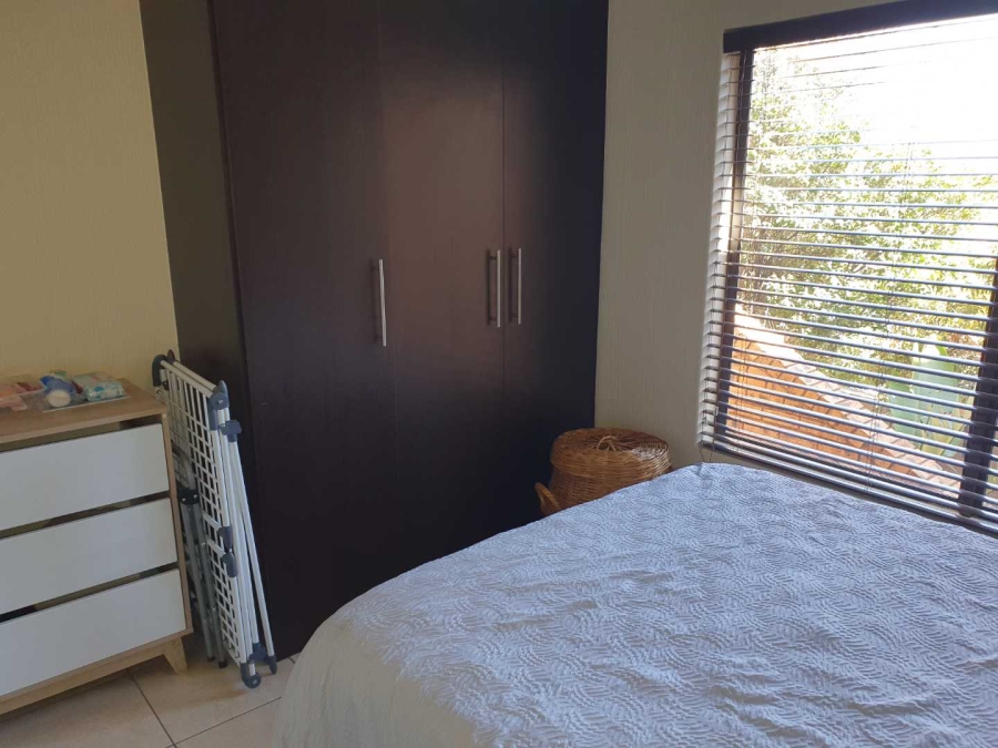 2 Bedroom Property for Sale in Mulbarton Gauteng