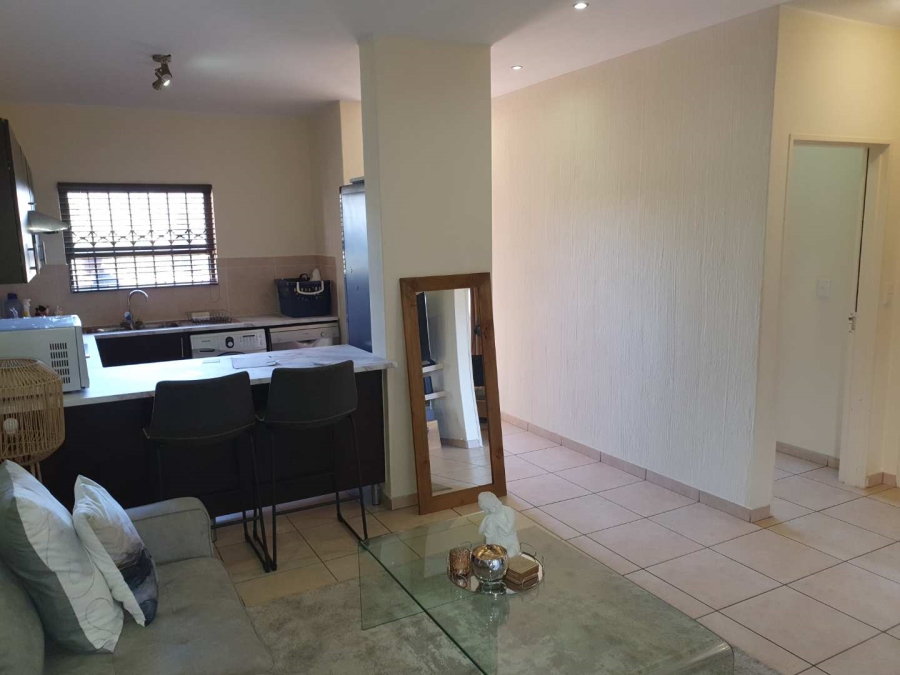 2 Bedroom Property for Sale in Mulbarton Gauteng