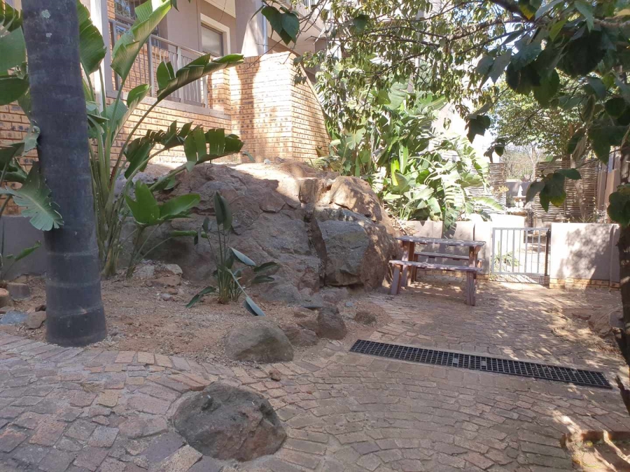 2 Bedroom Property for Sale in Mulbarton Gauteng