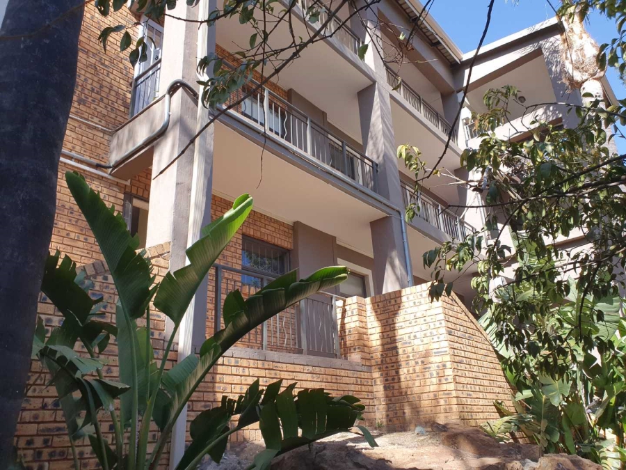 2 Bedroom Property for Sale in Mulbarton Gauteng