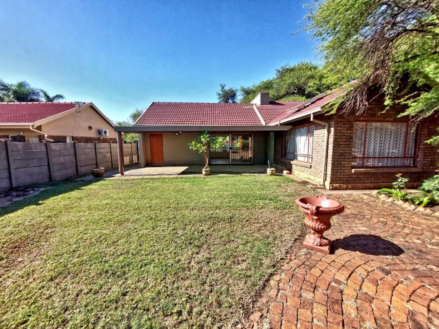 3 Bedroom Property for Sale in Sinoville Gauteng