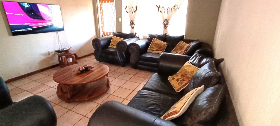 2 Bedroom Property for Sale in Noordhang Gauteng