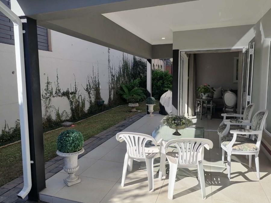 2 Bedroom Property for Sale in Waterkloof Ridge Gauteng