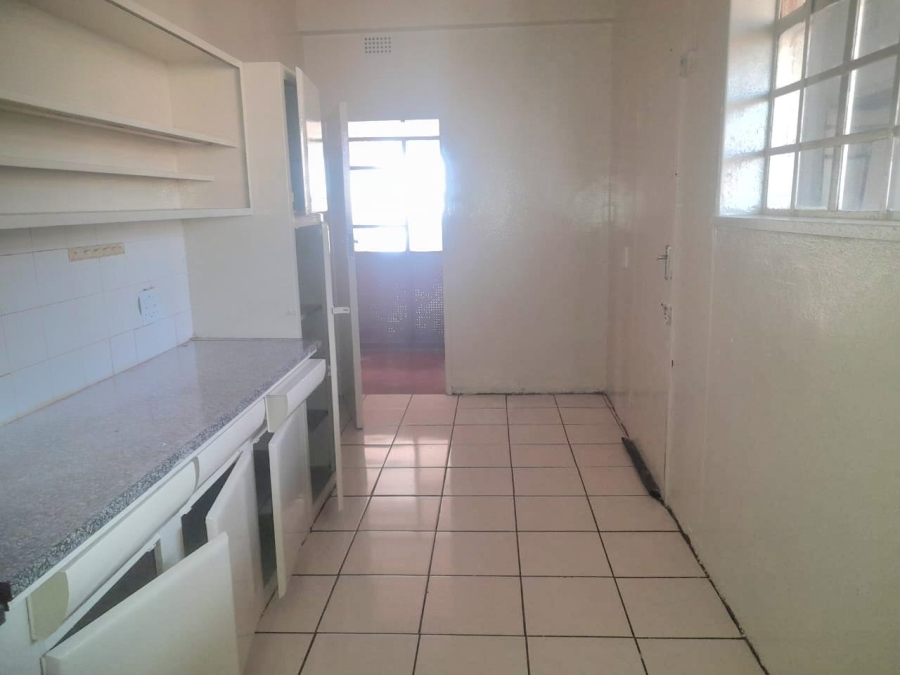 To Let 3 Bedroom Property for Rent in Yeoville Gauteng