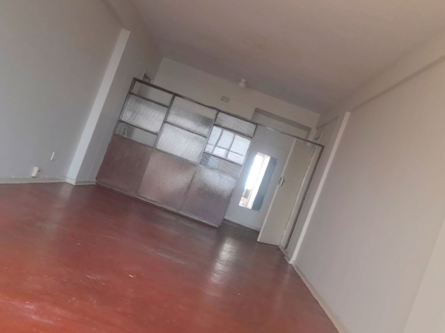 To Let 3 Bedroom Property for Rent in Yeoville Gauteng