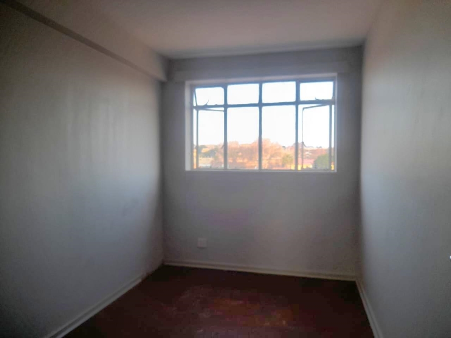 To Let 3 Bedroom Property for Rent in Yeoville Gauteng