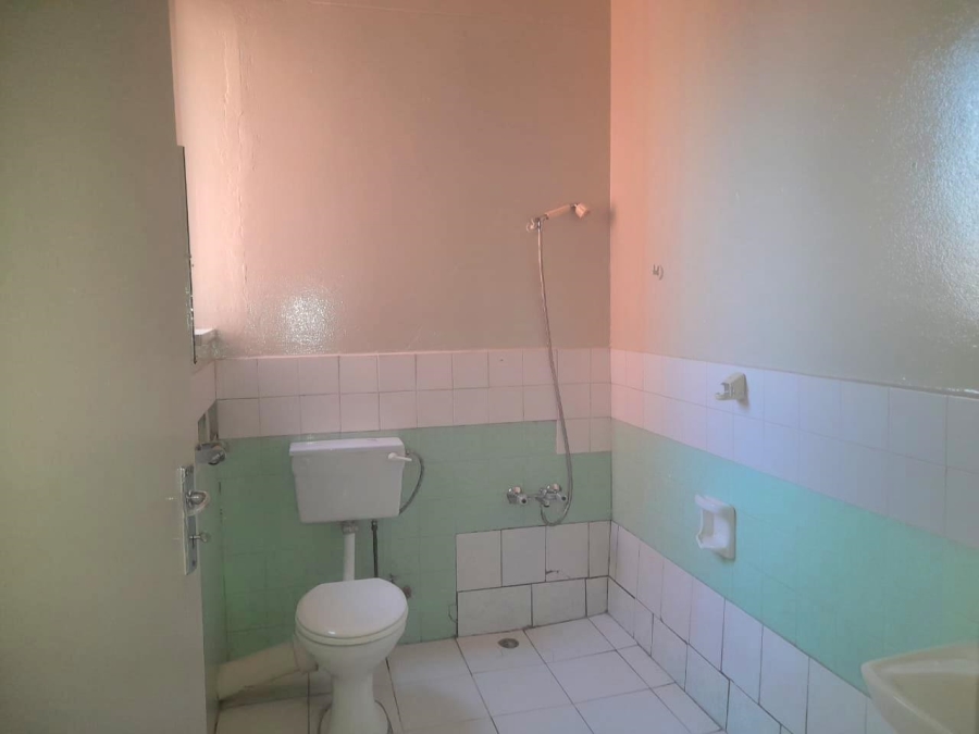 To Let 3 Bedroom Property for Rent in Yeoville Gauteng