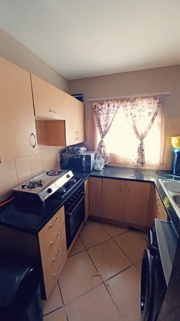 2 Bedroom Property for Sale in Andeon Gauteng