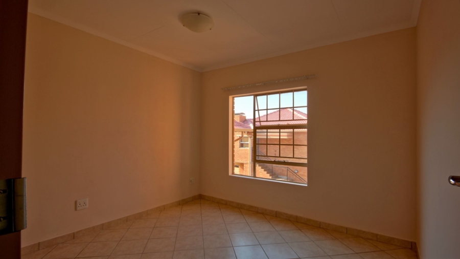 To Let 3 Bedroom Property for Rent in Elardus Park Gauteng