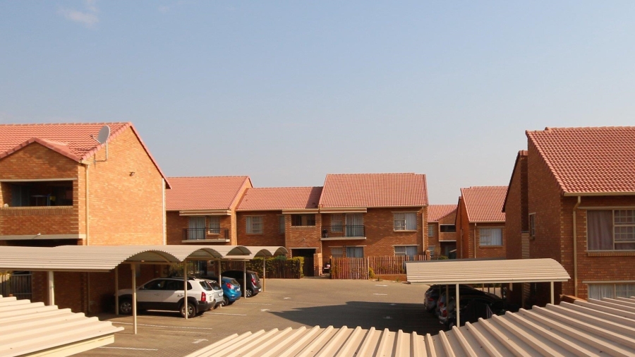 To Let 3 Bedroom Property for Rent in Elardus Park Gauteng