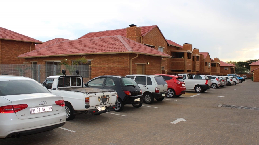 To Let 1 Bedroom Property for Rent in Elardus Park Gauteng