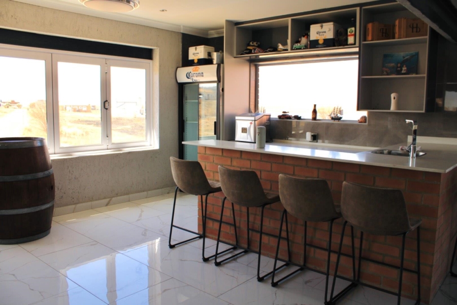 5 Bedroom Property for Sale in Bronkhorstbaai Dorp Gauteng