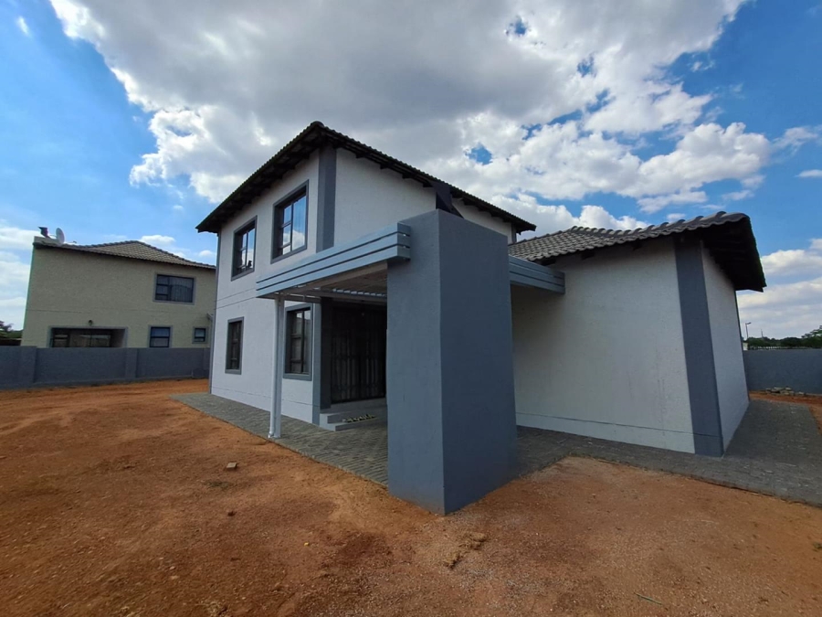 3 Bedroom Property for Sale in Halfway House Gauteng