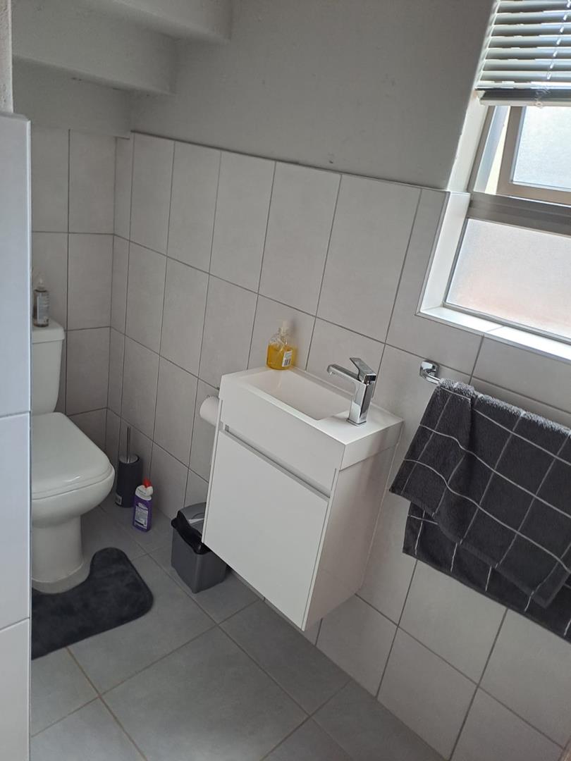 3 Bedroom Property for Sale in Halfway House Gauteng