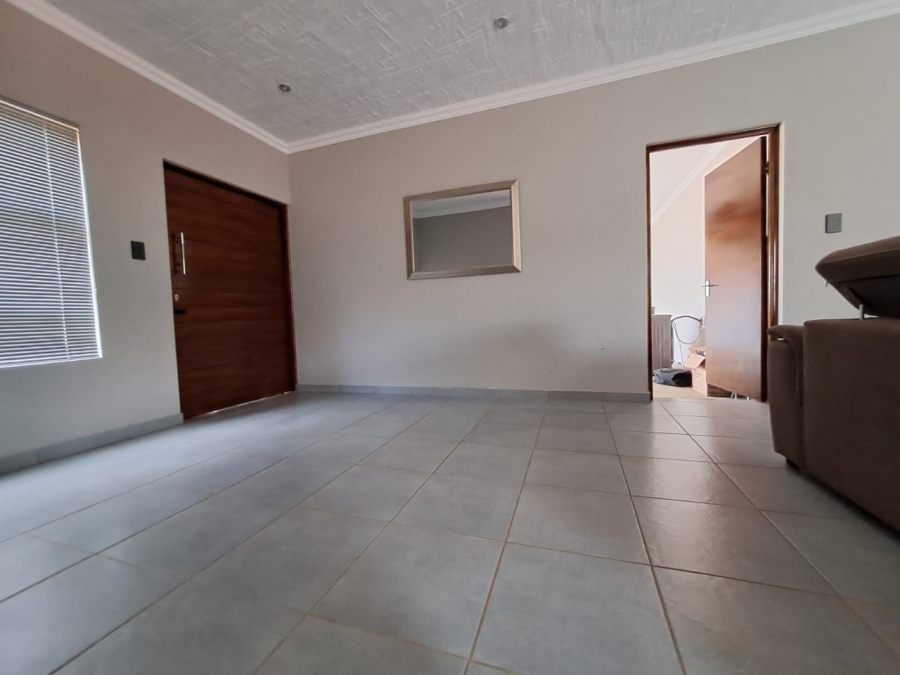 3 Bedroom Property for Sale in Halfway House Gauteng