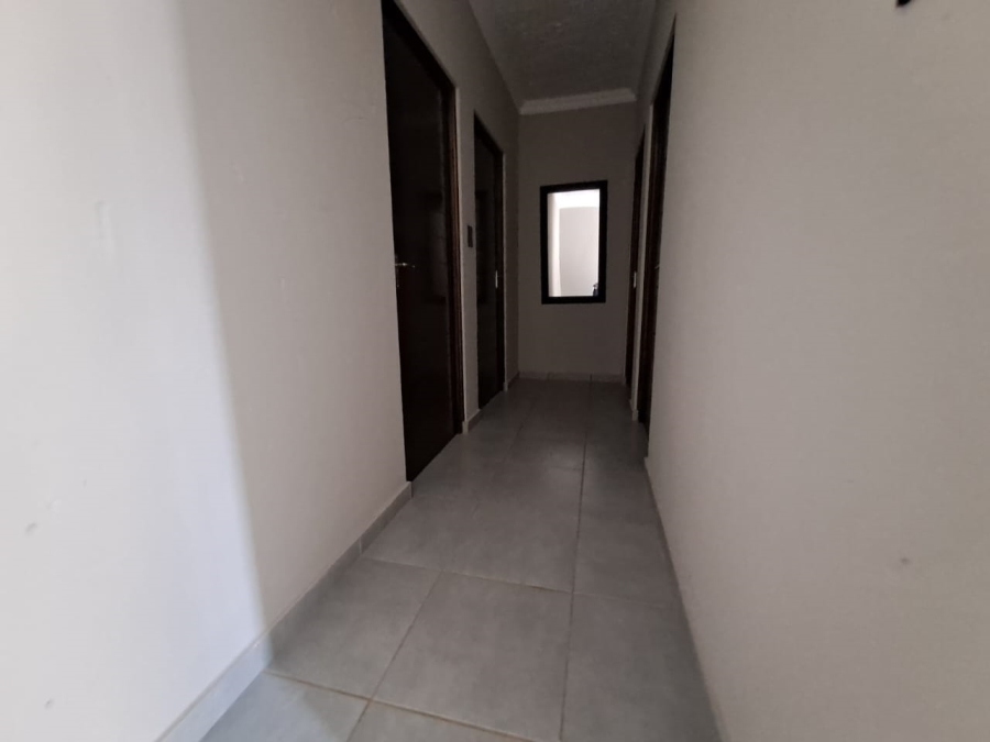 3 Bedroom Property for Sale in Halfway House Gauteng